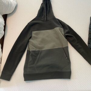 LEG3ND Men's Two-Tone Olive & Dark Green Hoodie